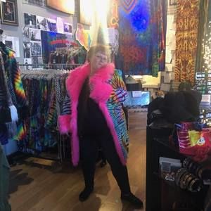 Meet your Posher, Annie